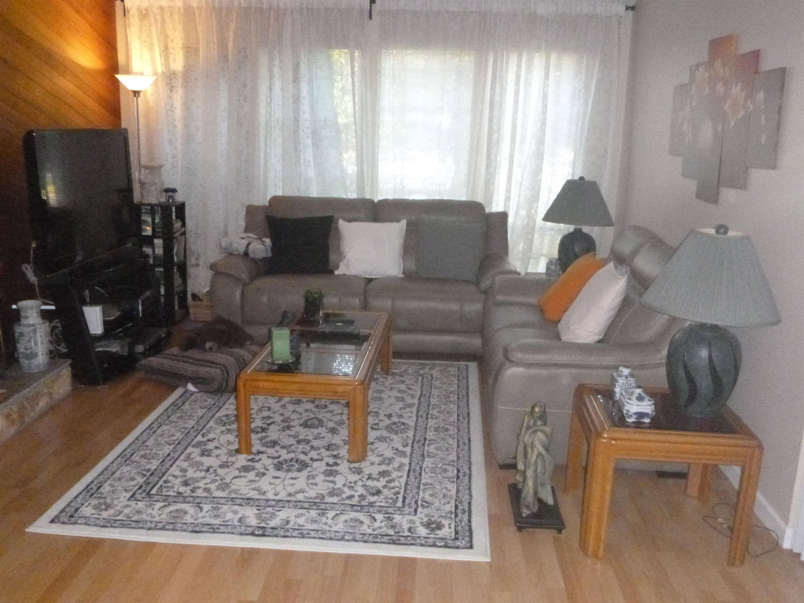 Listing Image 11