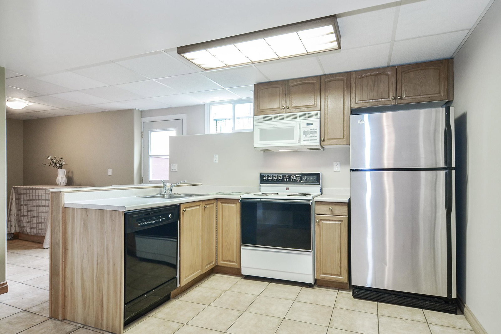Listing Image 18