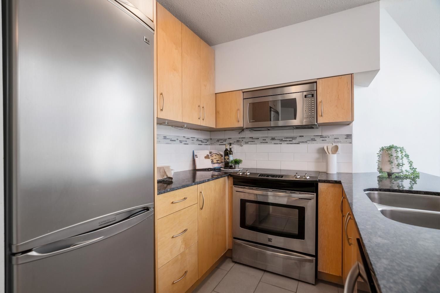 Listing Image 13