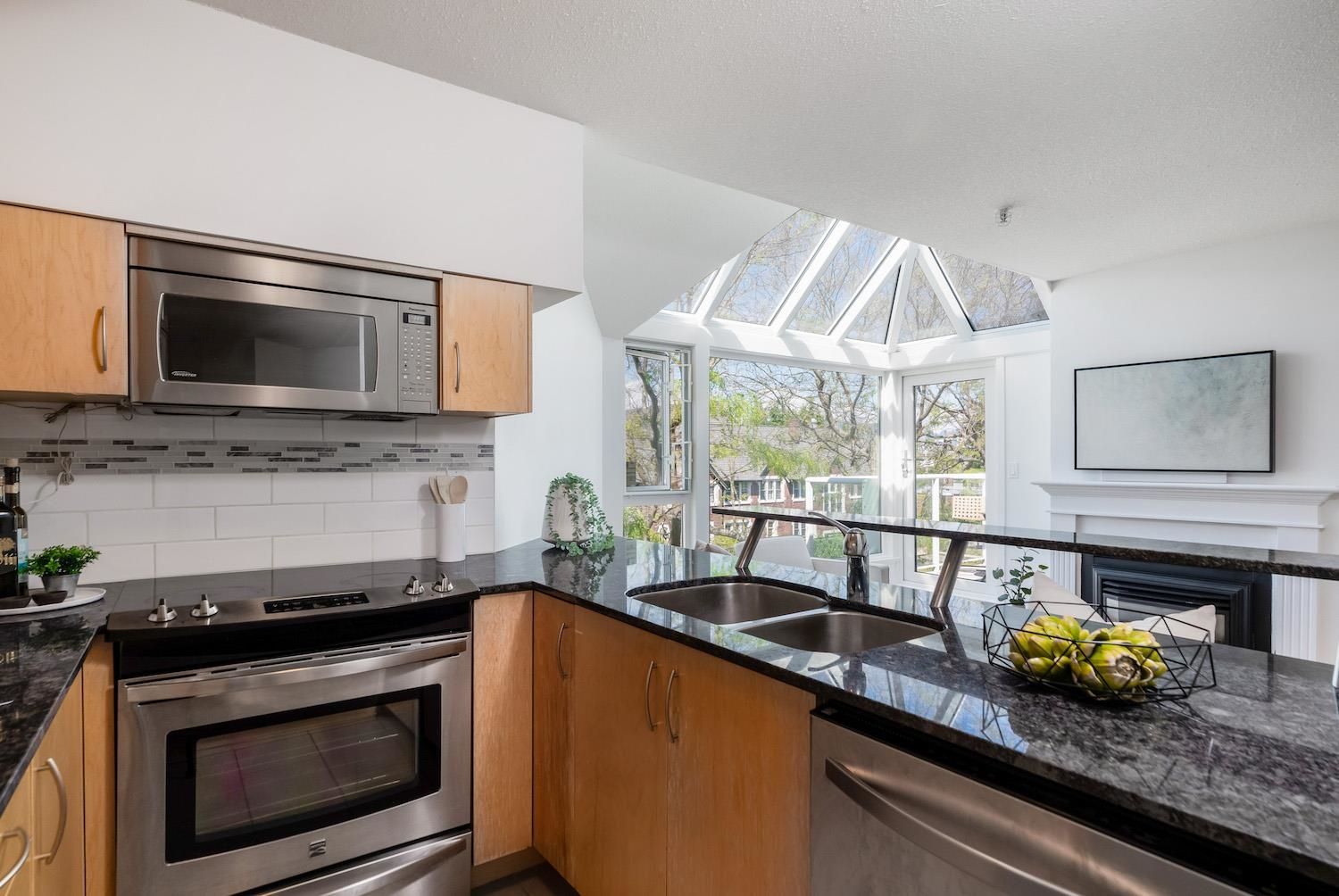 Listing Image 15