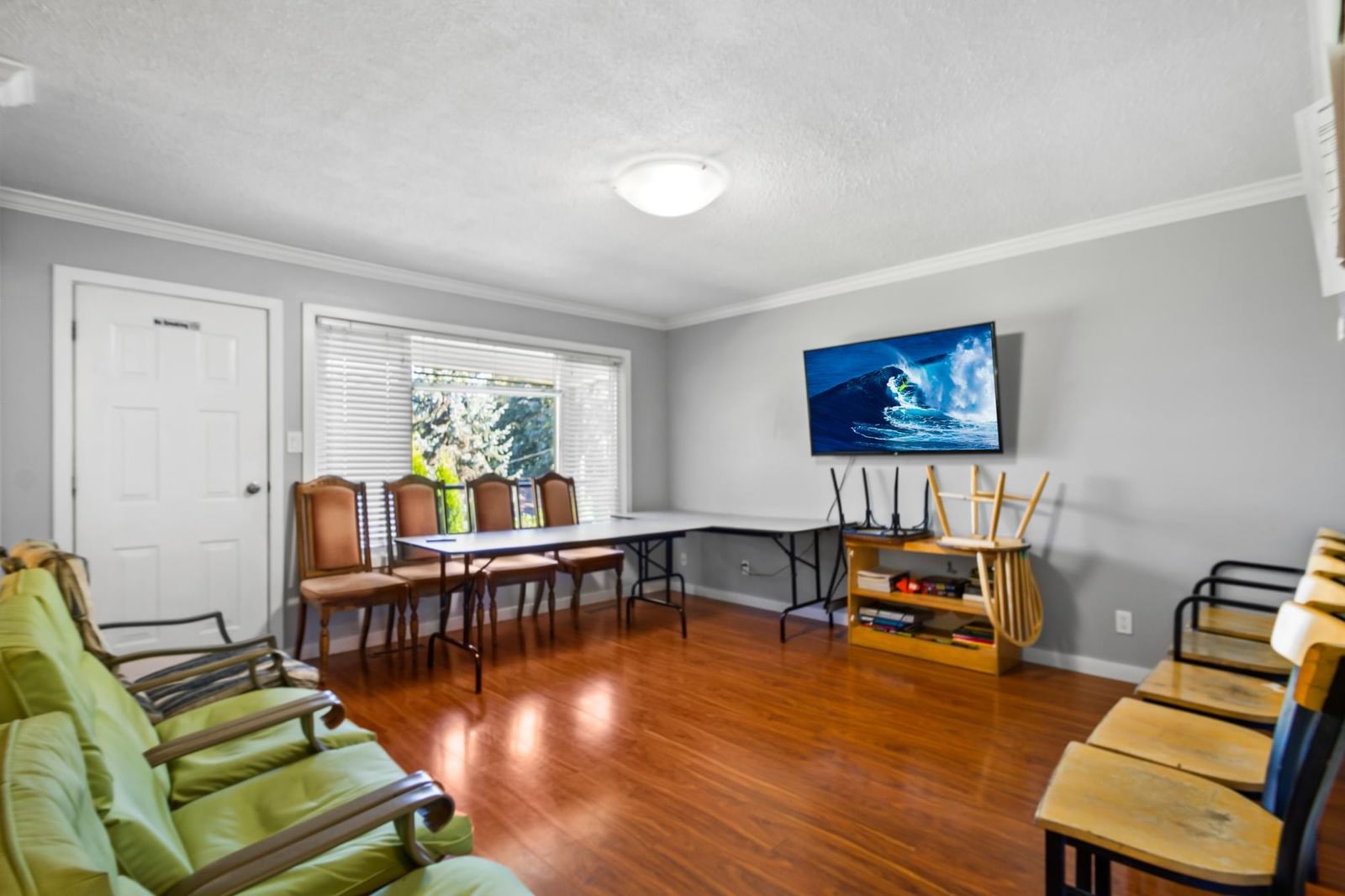 Listing Image 9