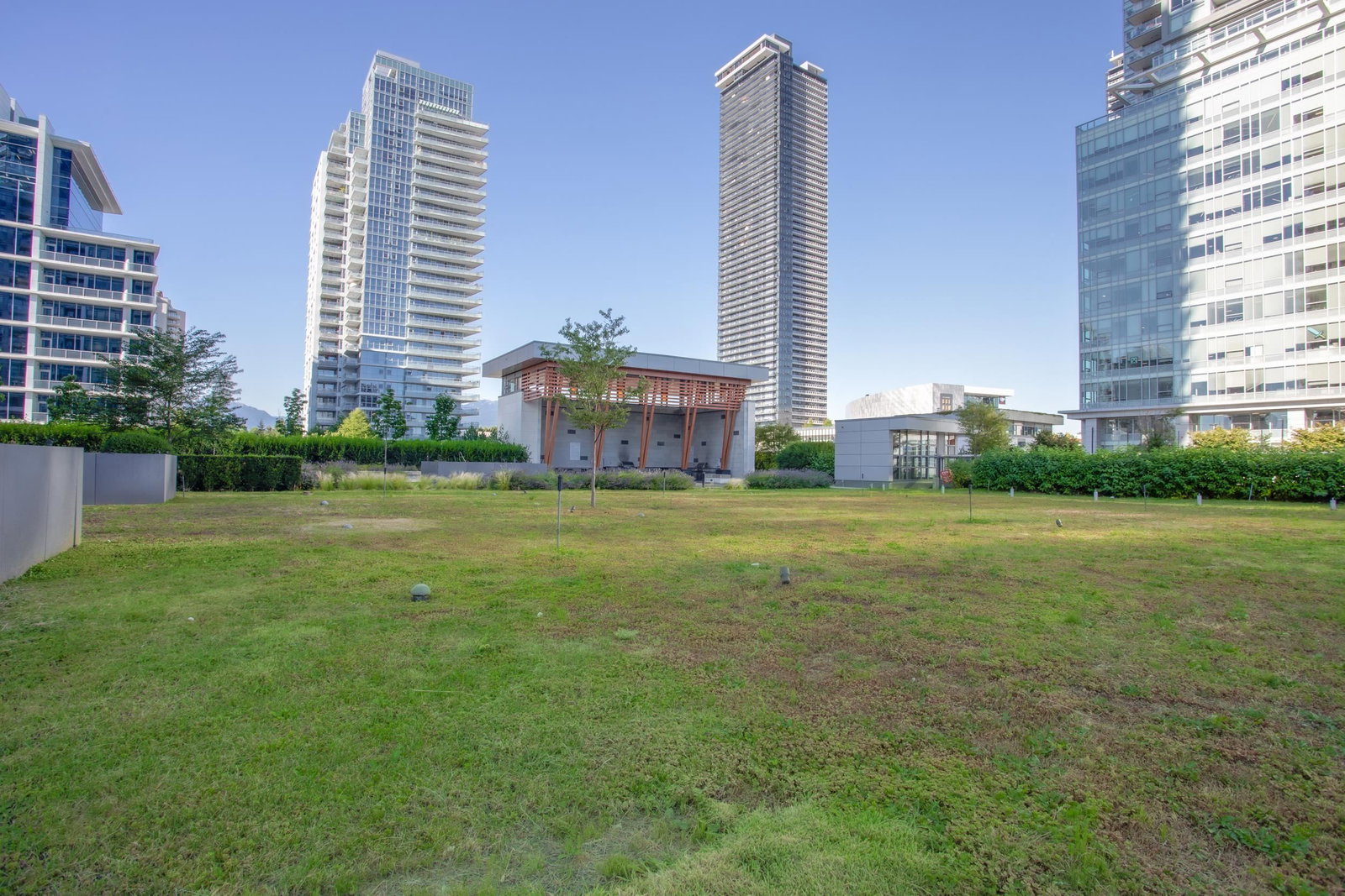 Listing Image 20