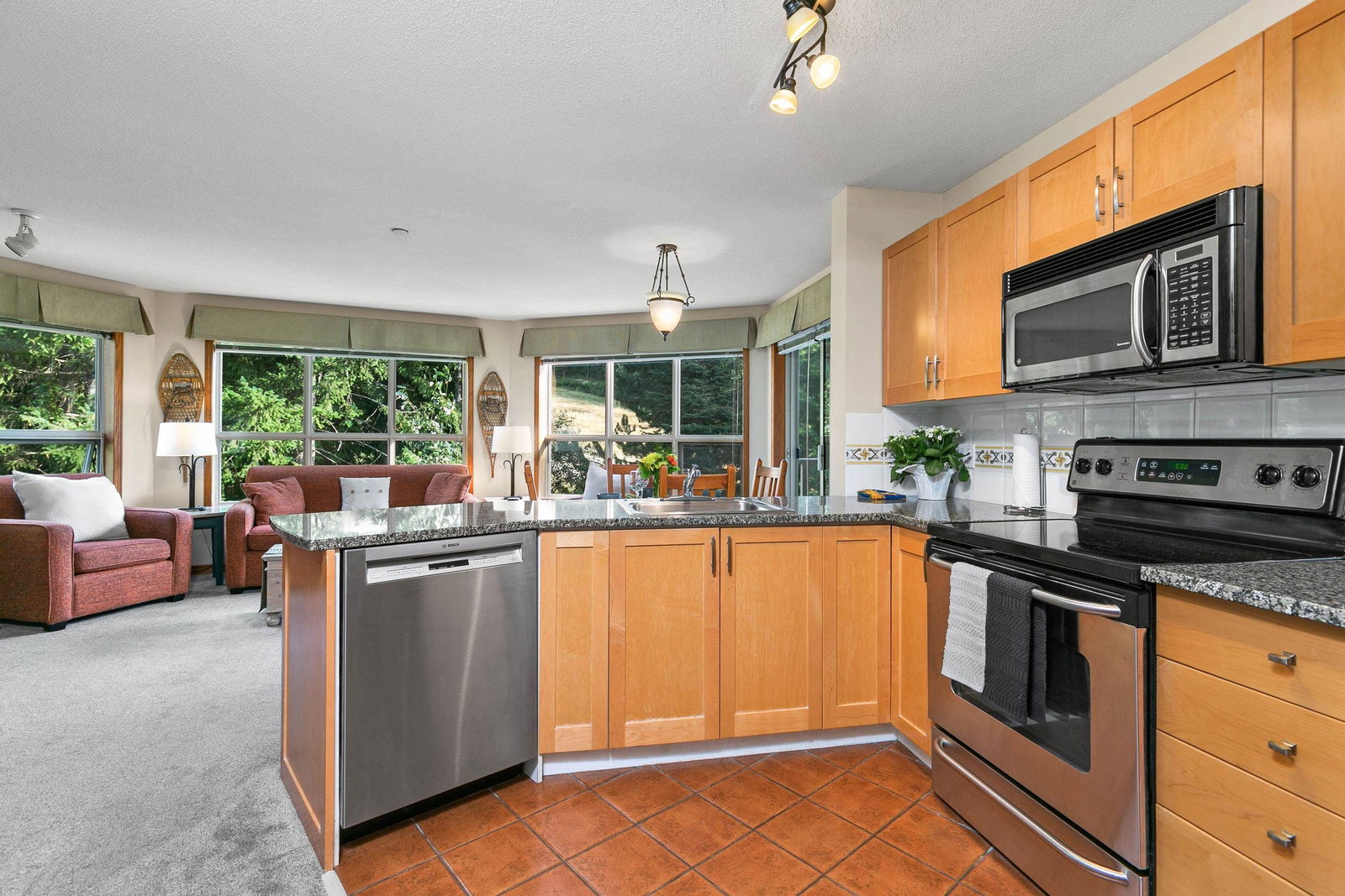 Listing Image 5