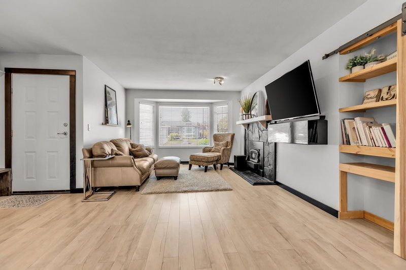 11750 Glenhurst Street, Maple Ridge, V2X 0B9 | Image 3