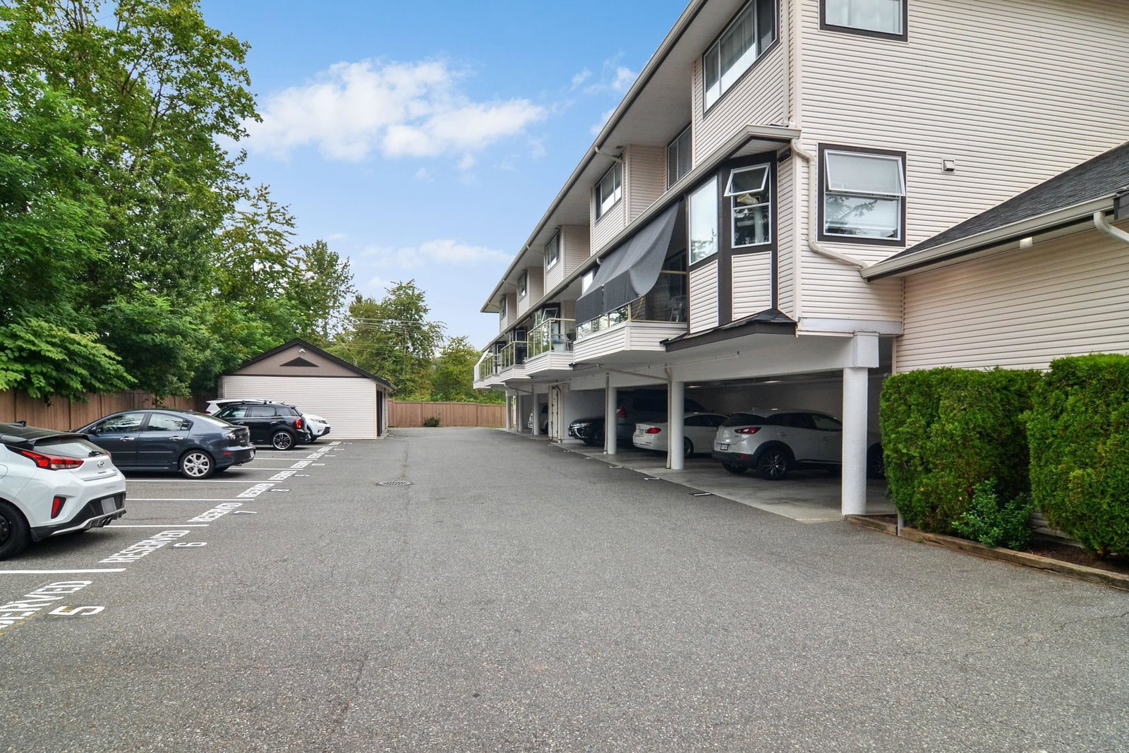 Listing Image 20