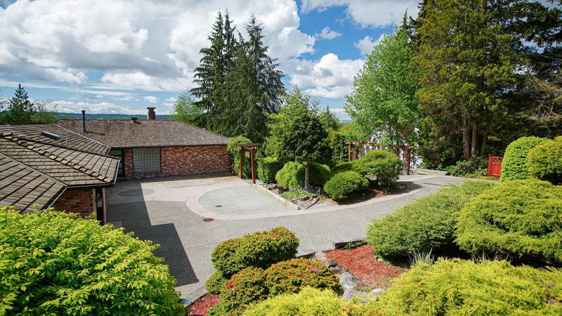 14534 Lombard Place, Surrey, V3X 1B5 | Image 3