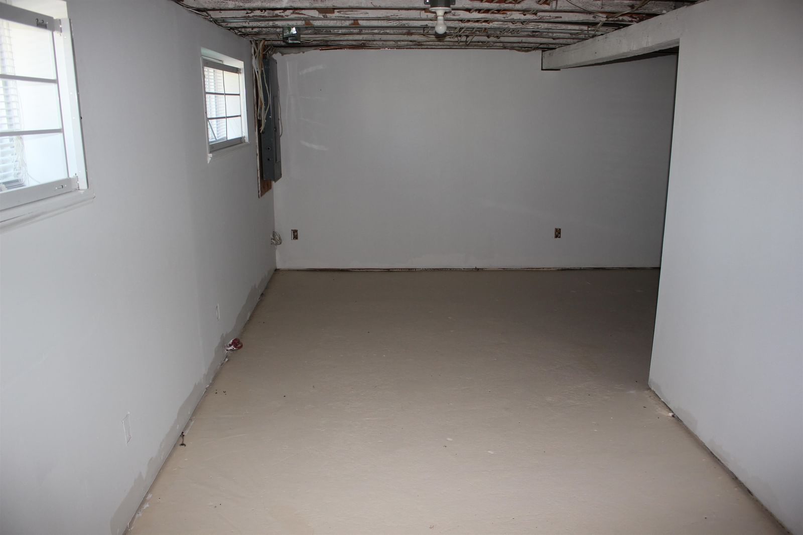 Listing Image 32