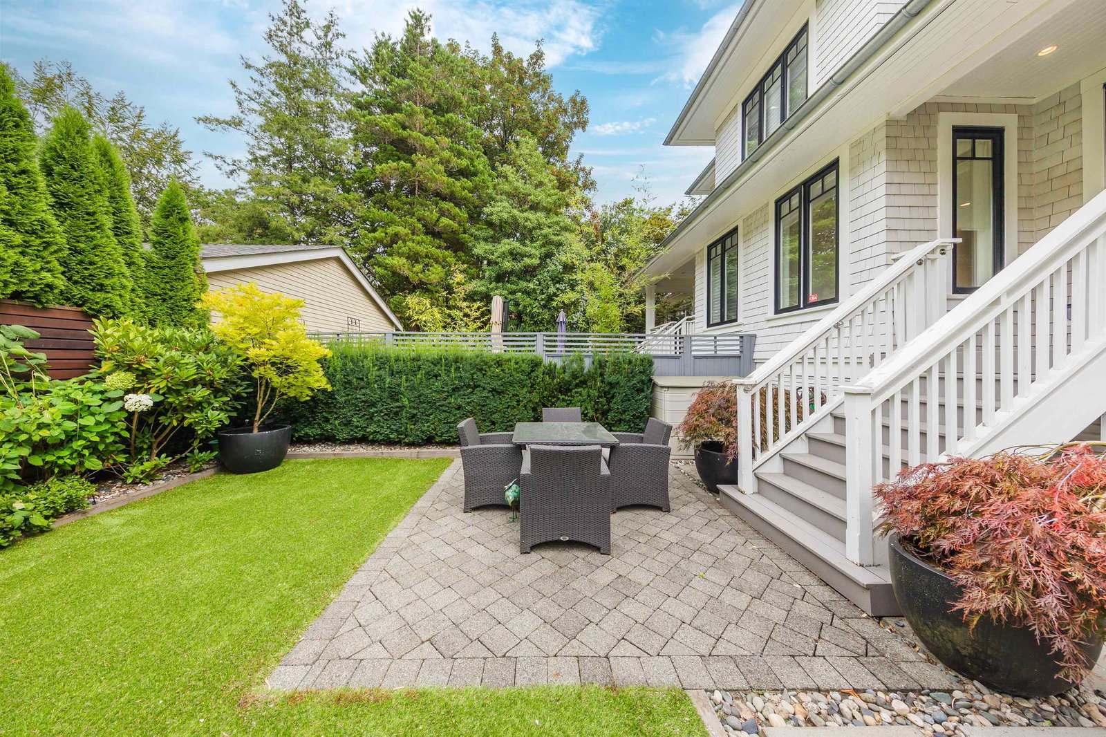 Listing Image 12