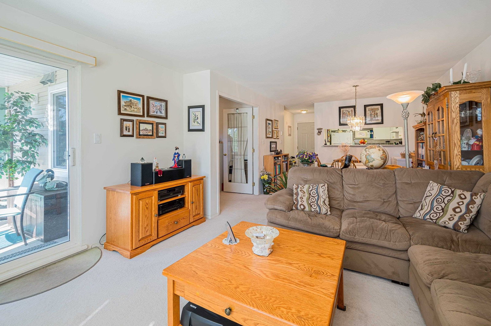 Listing Image 9