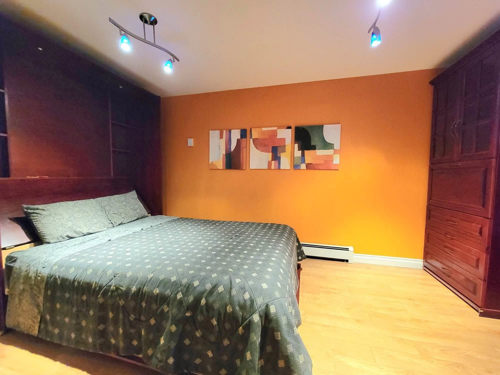Listing Image 22