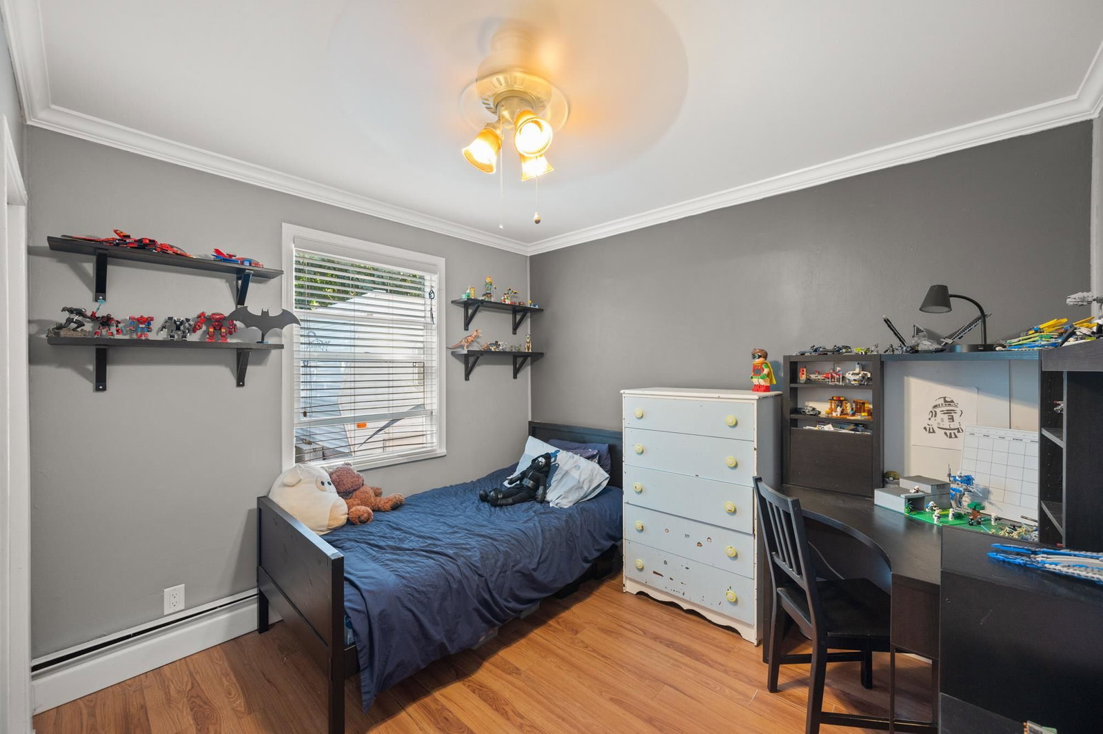 Listing Image 10