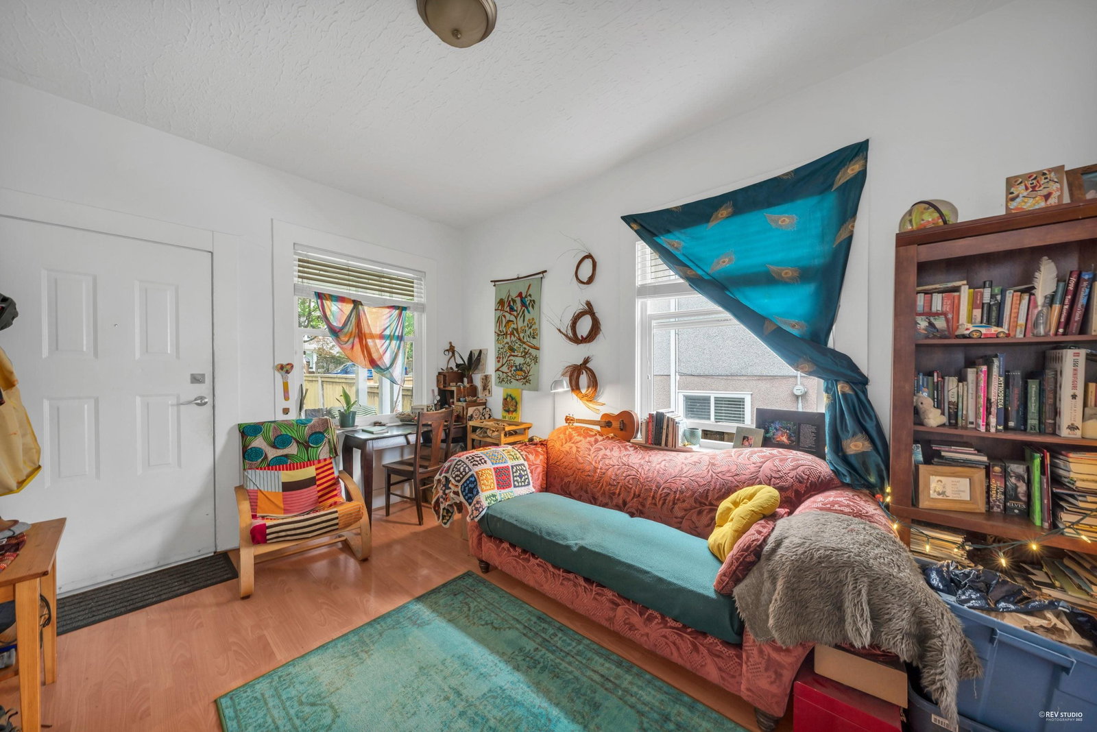 Listing Image 6