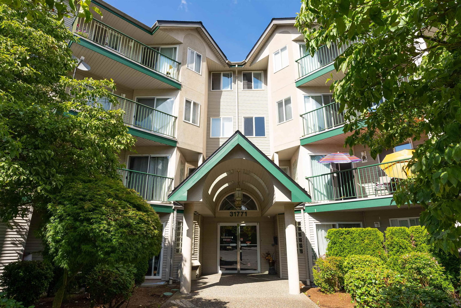 Listing Image 6