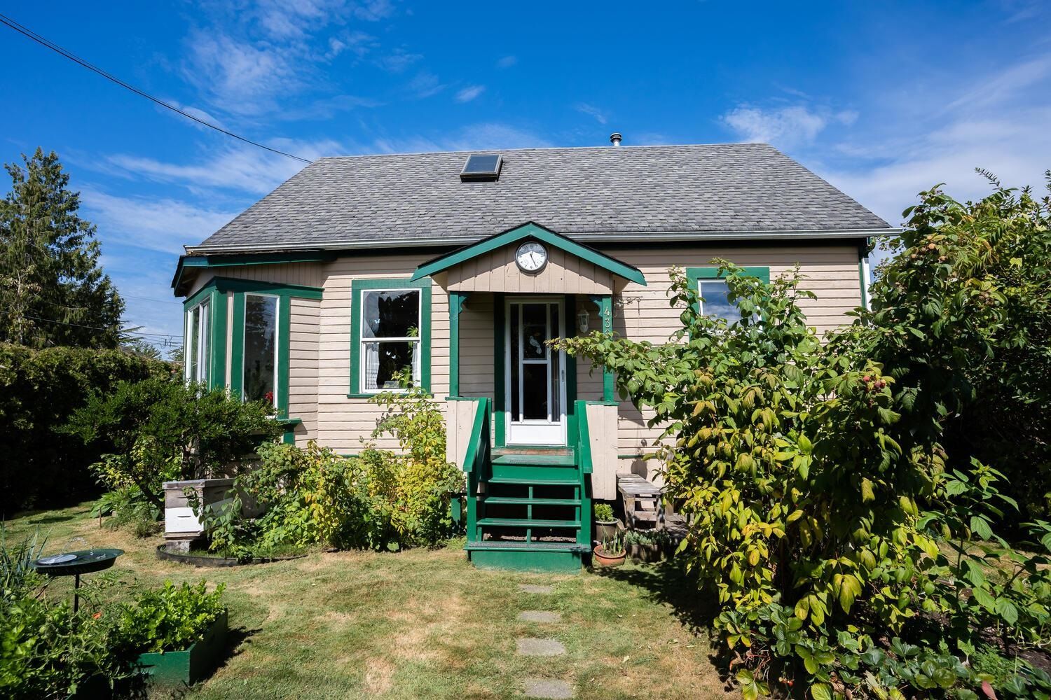Listing Image 1