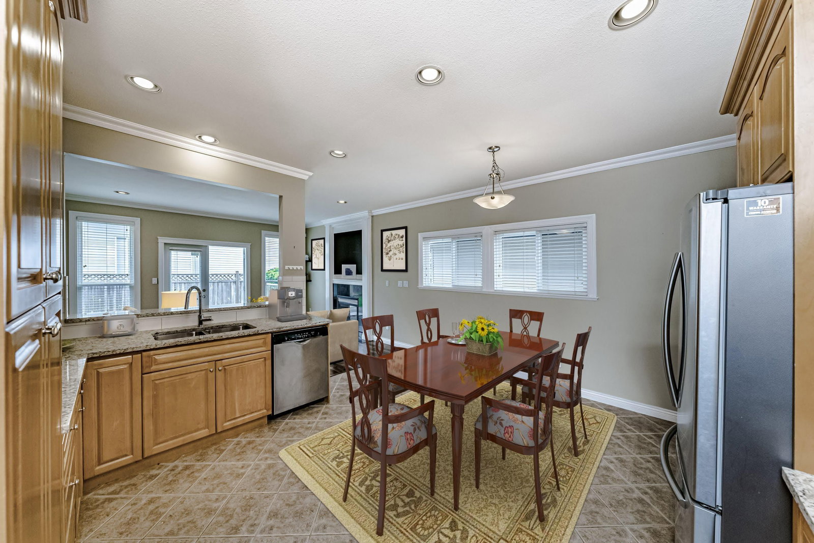 Listing Image 11