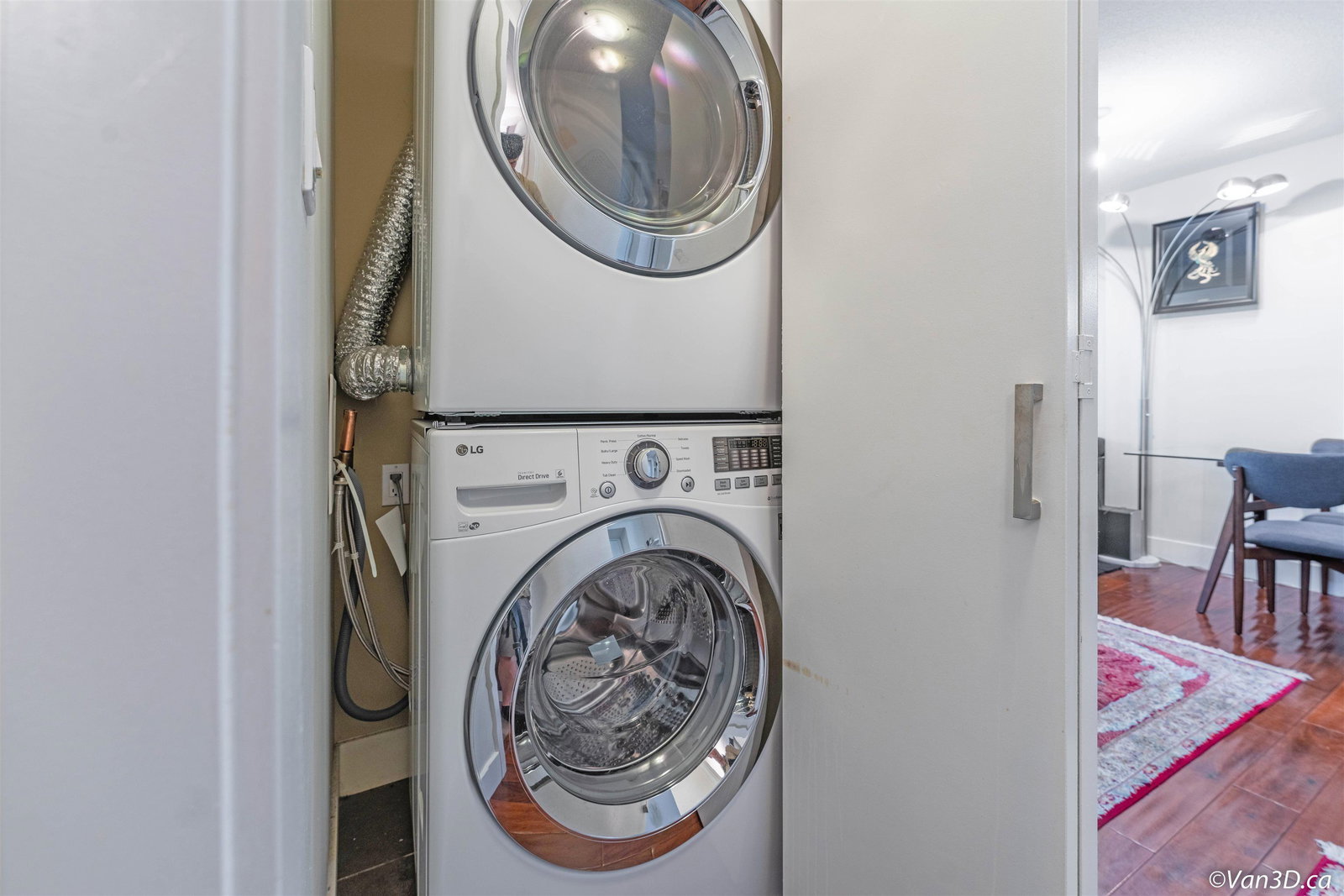 Listing Image 12