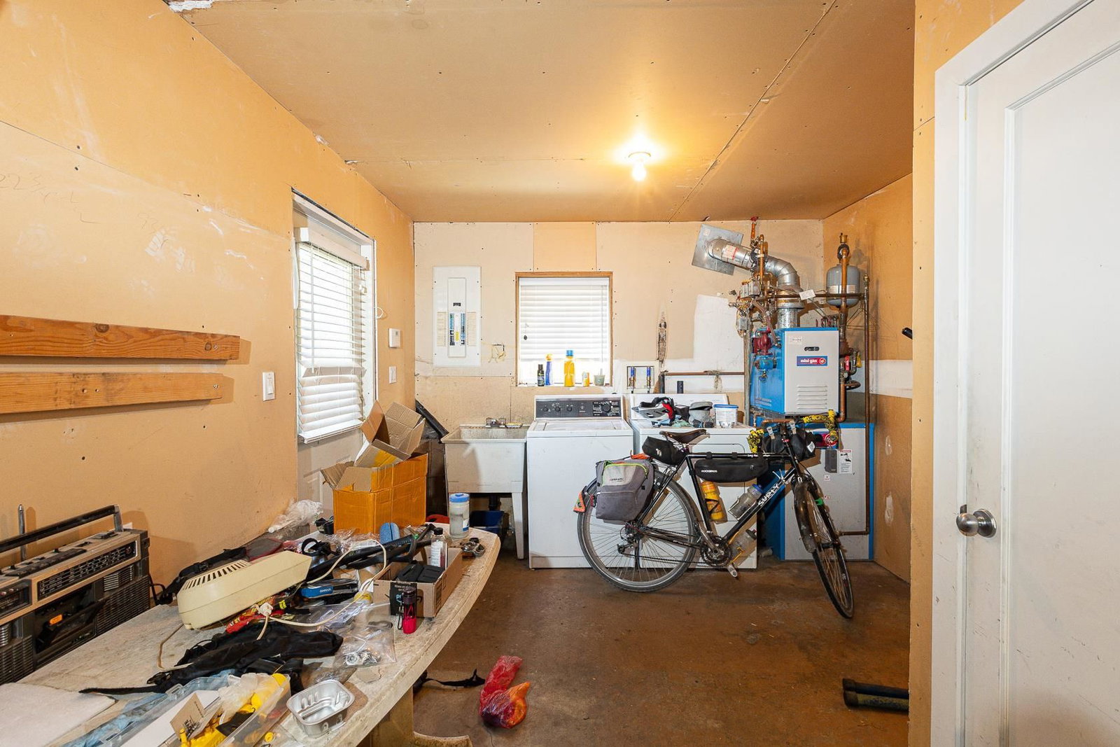 Listing Image 14
