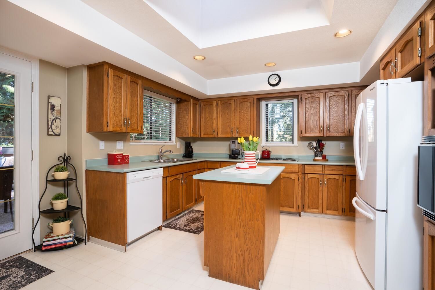 Listing Image 9
