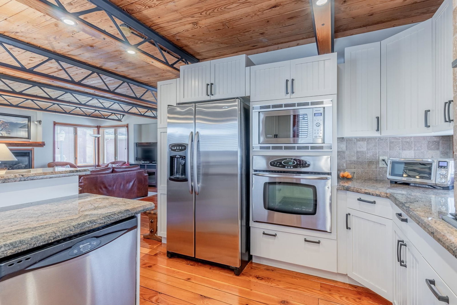 Listing Image 13