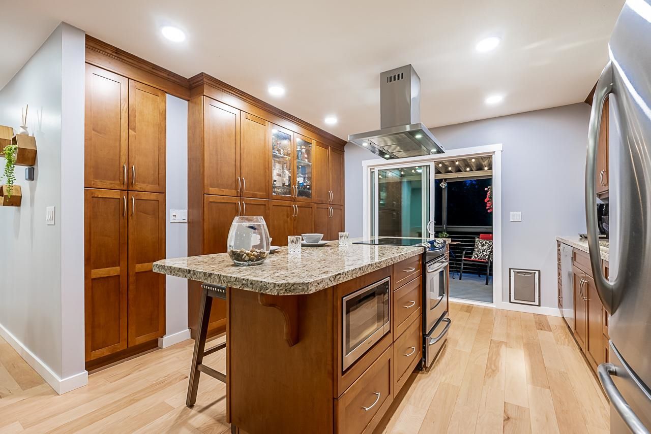 Listing Image 11
