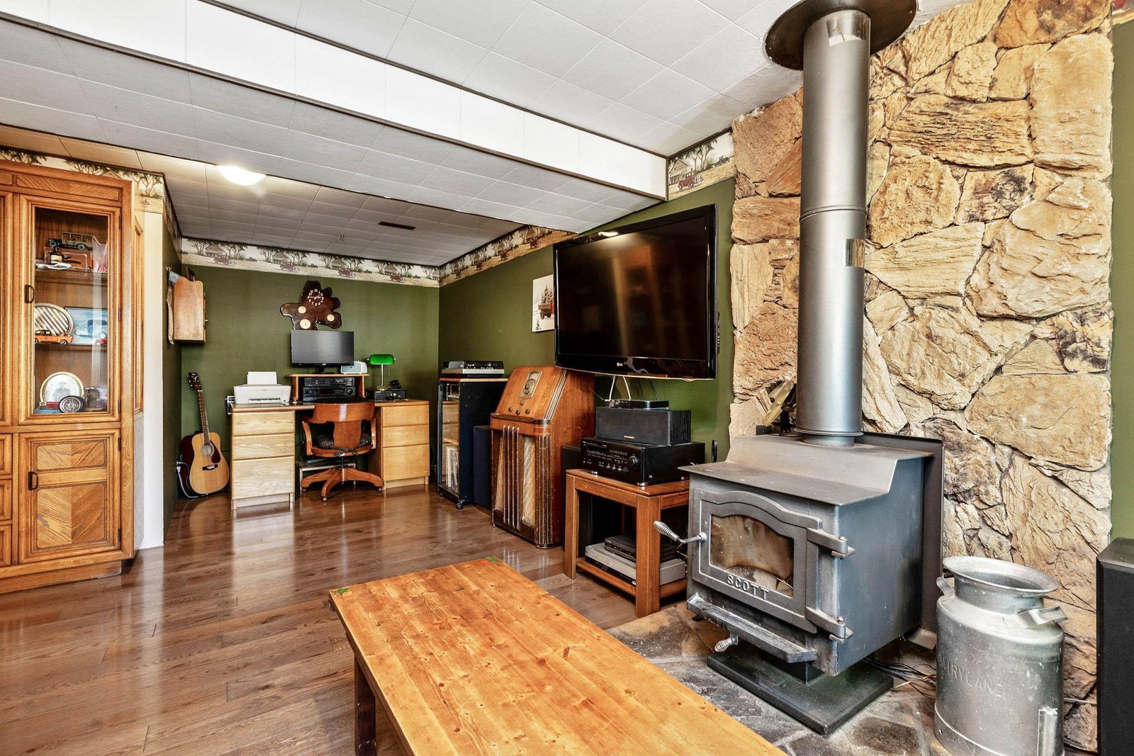 Listing Image 22