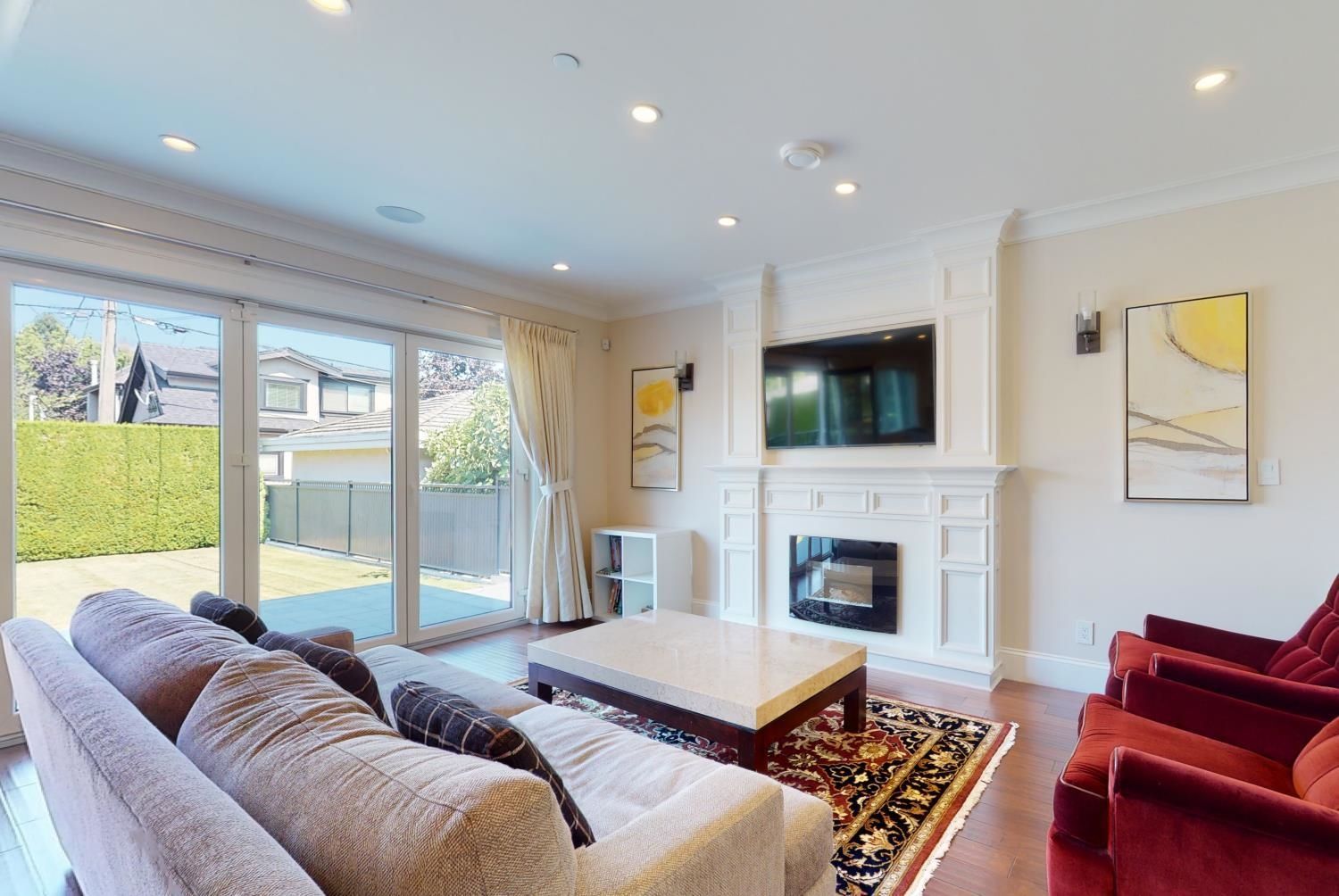 Listing Image 12
