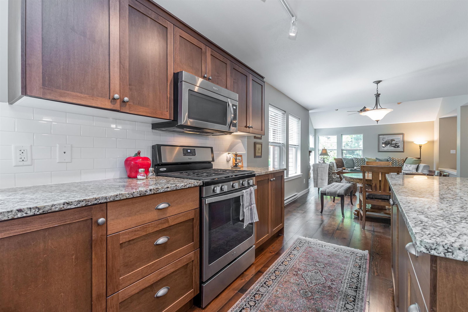 Listing Image 18