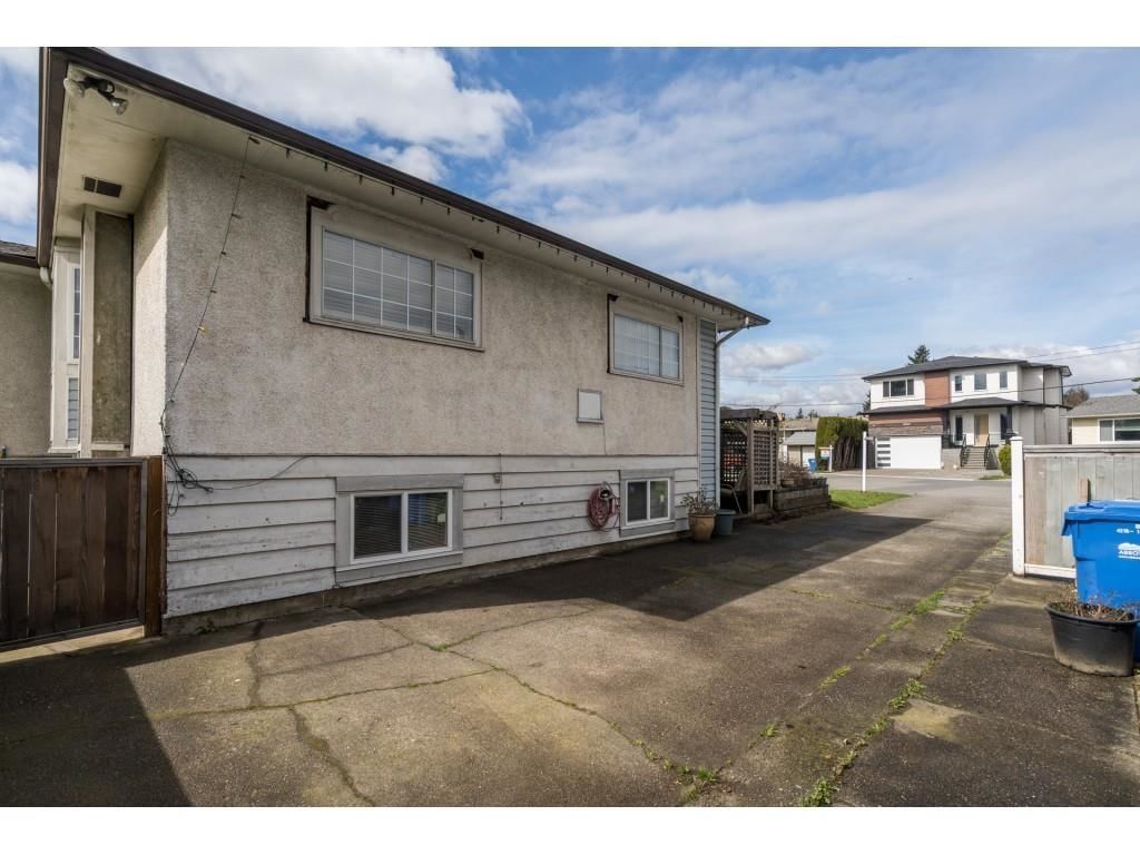 Listing Image 35