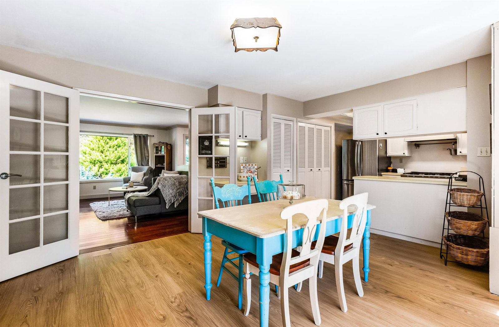 Listing Image 10