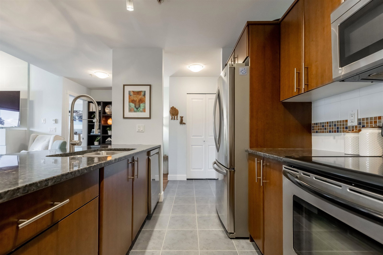 Listing Image 13