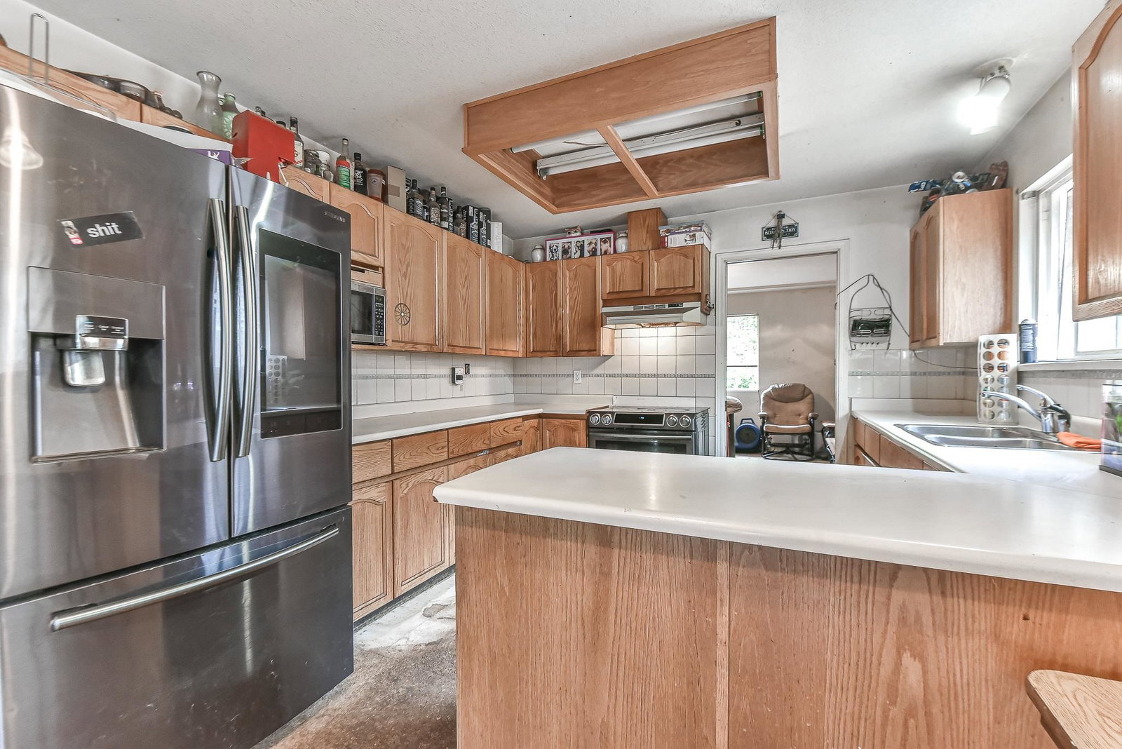 Listing Image 11