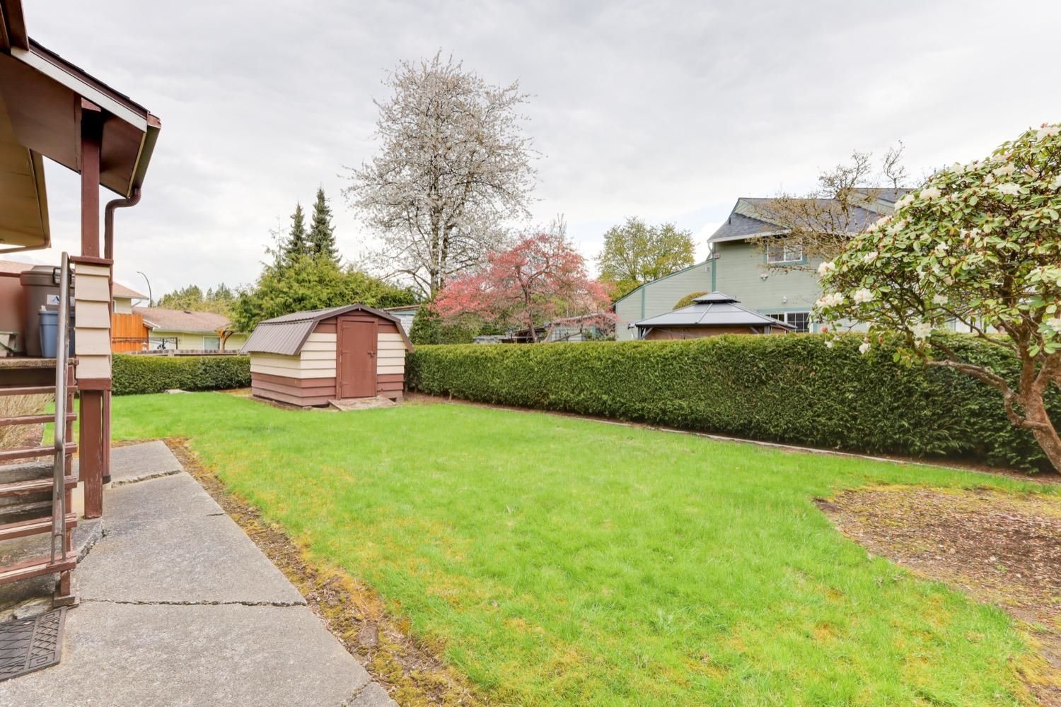 Listing Image 17