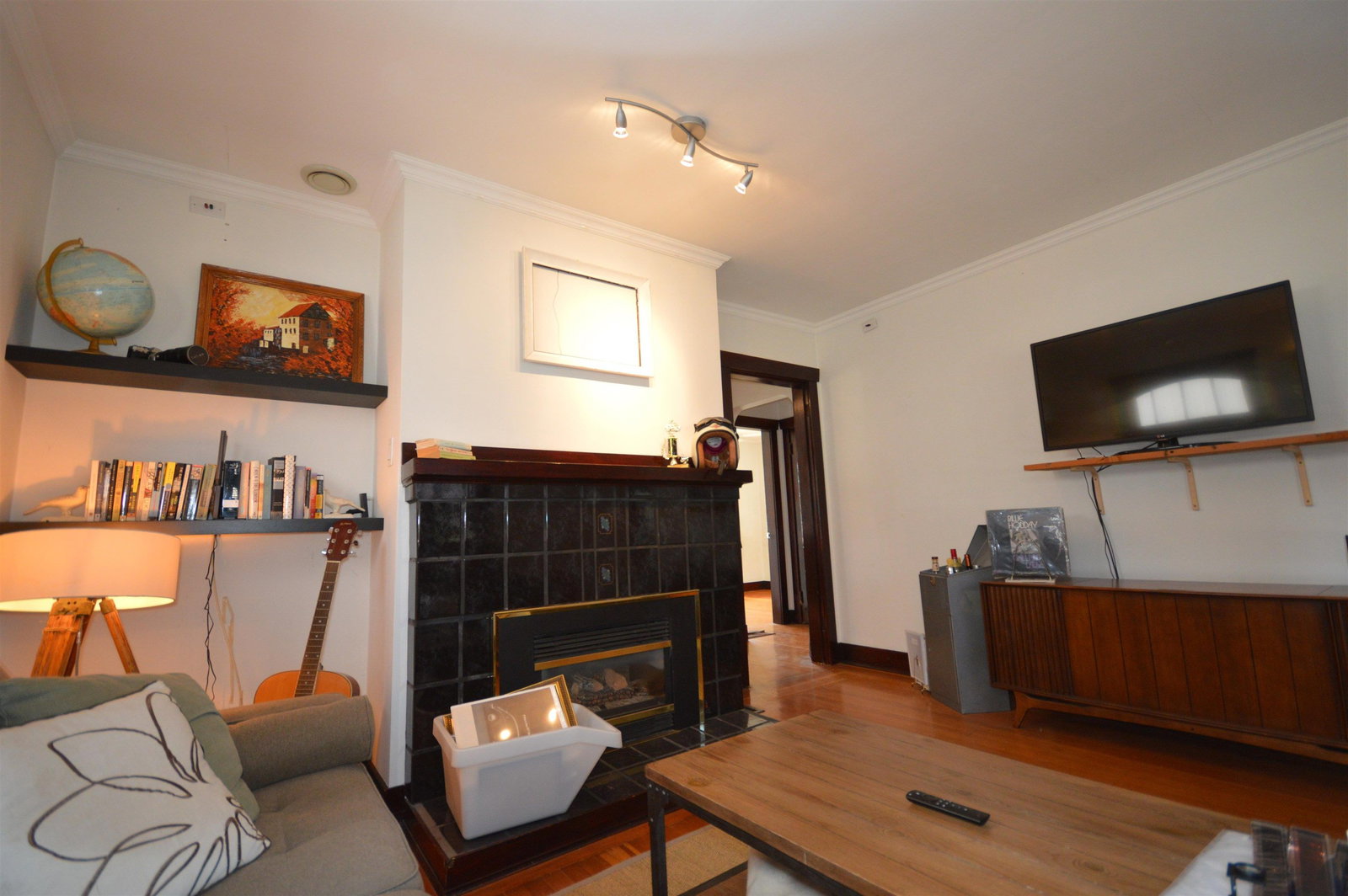 Listing Image 14