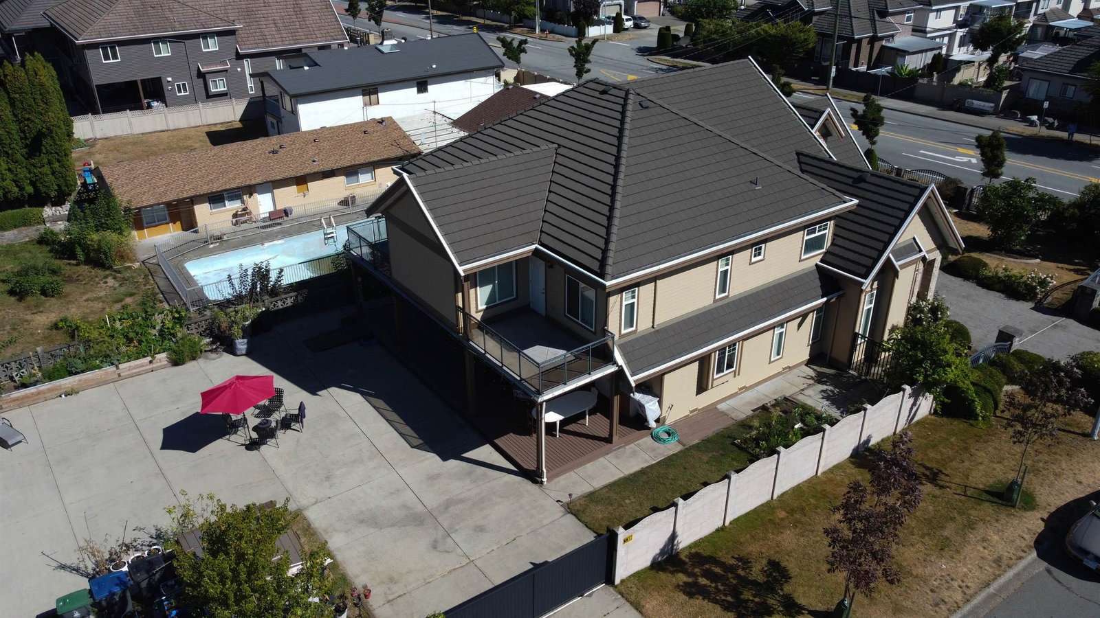 Listing Image 4