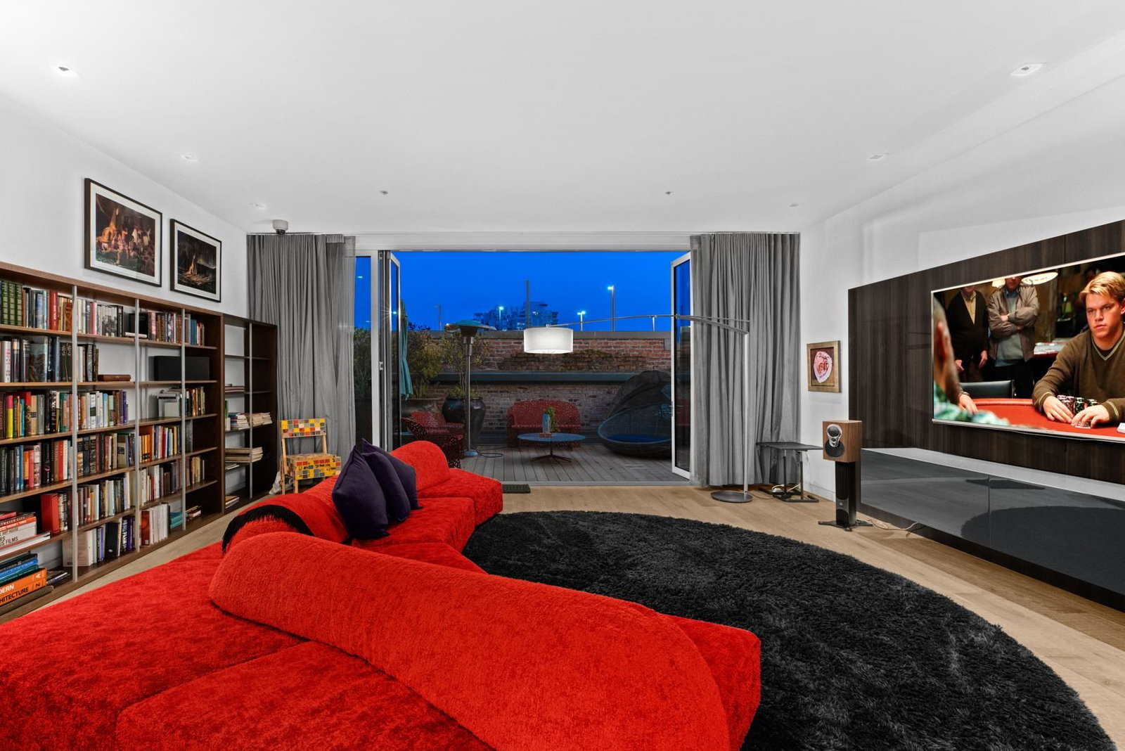 Listing Image 11