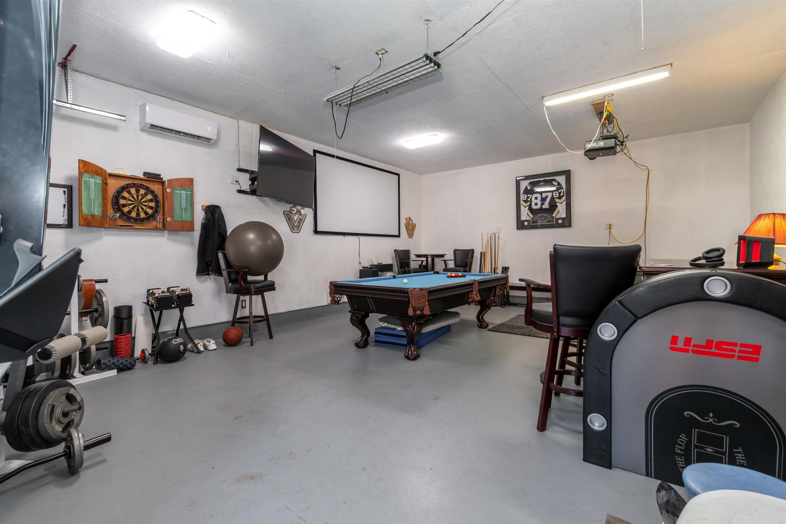 Listing Image 23