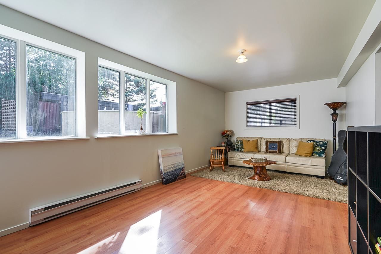 Listing Image 15