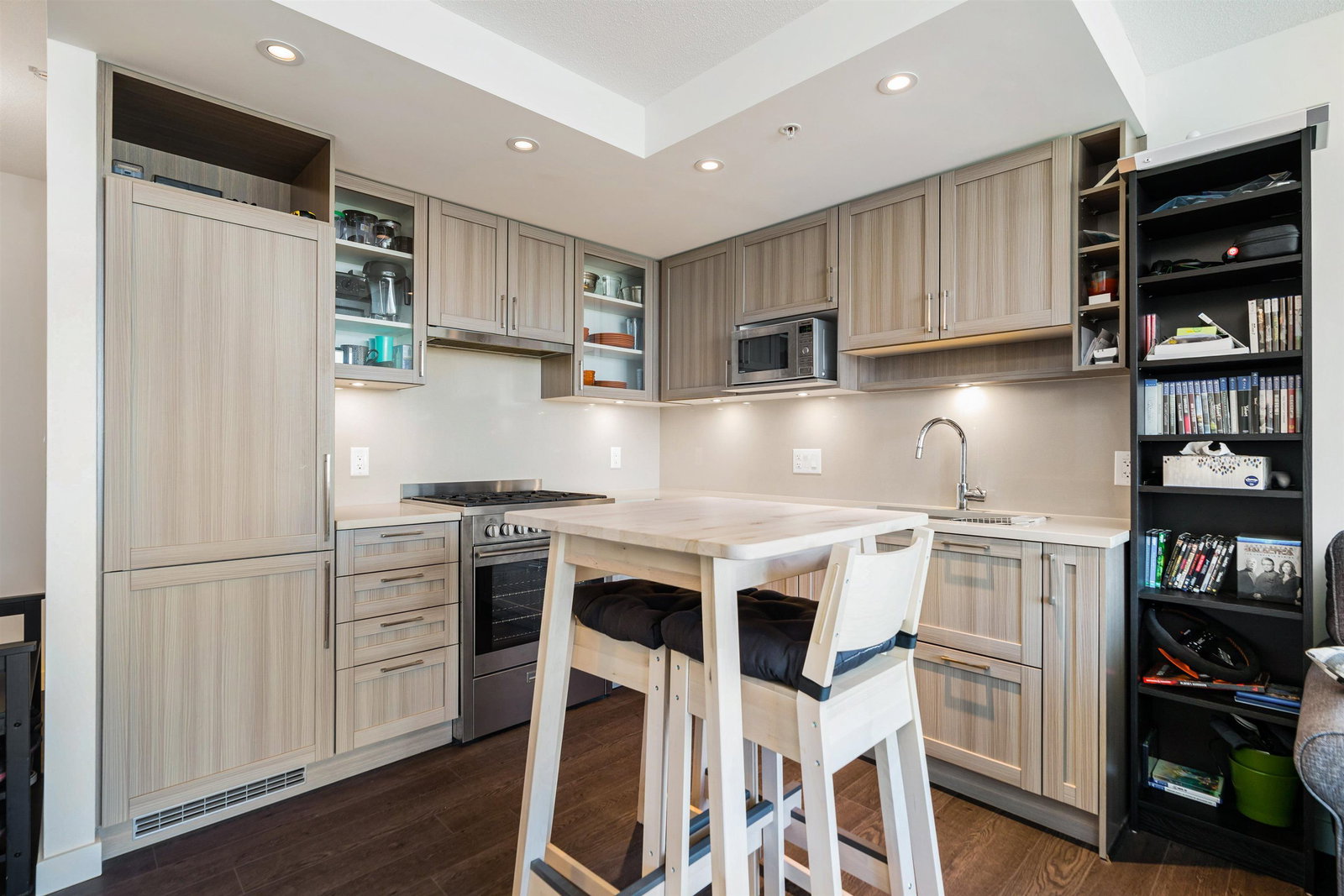 Listing Image 9