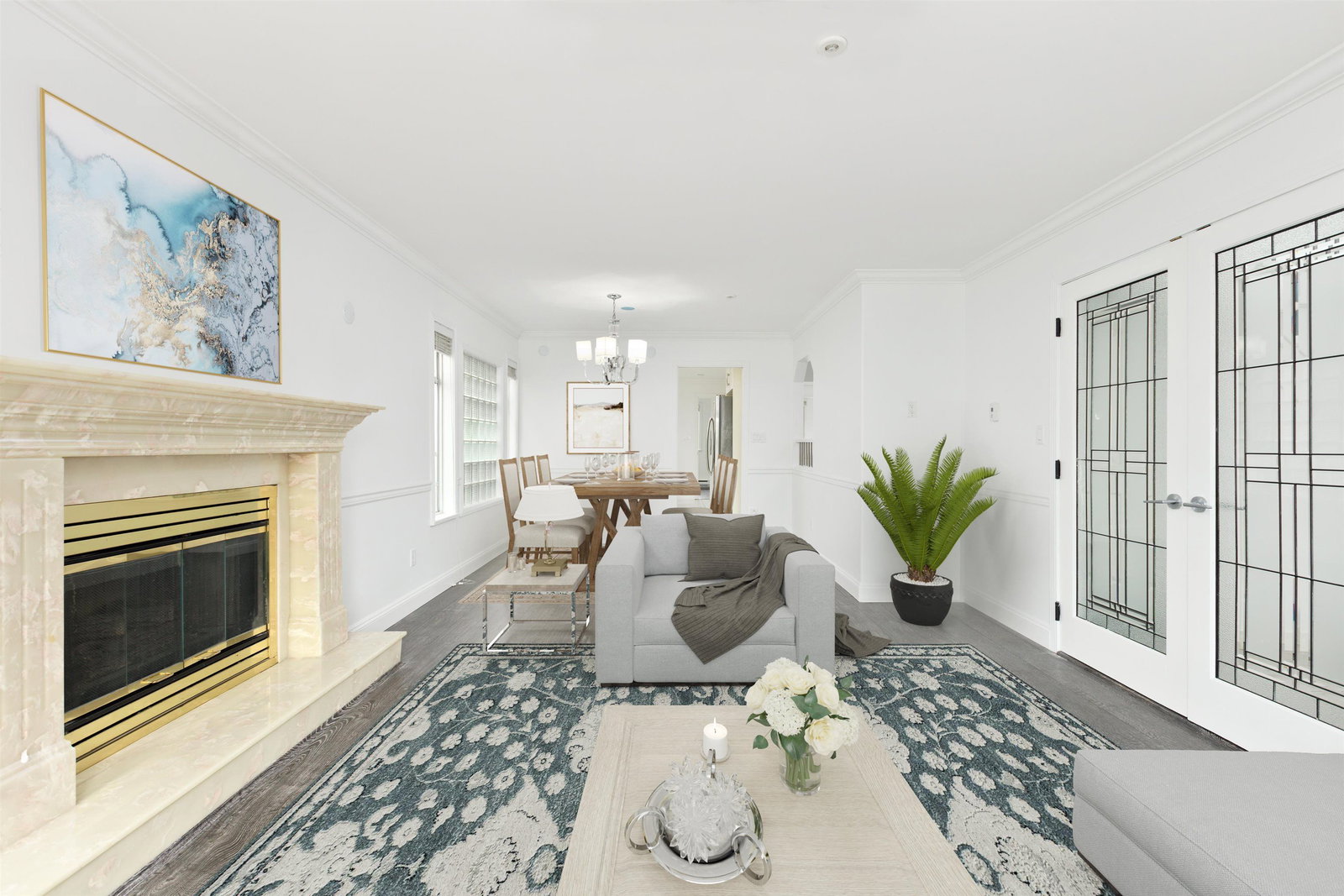 Listing Image 4