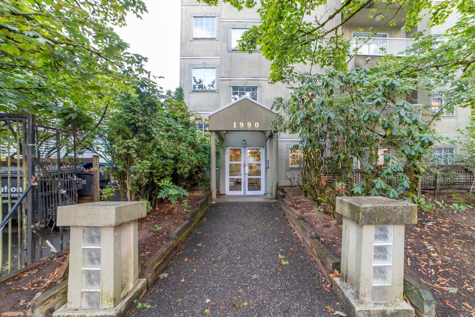 Listing Image 21