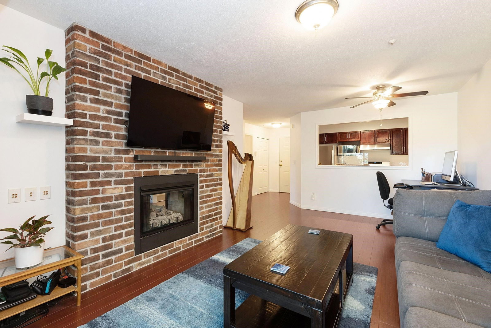 Listing Image 6