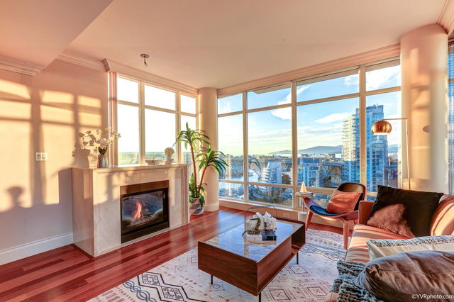 1903 - 428 Beach Crescent