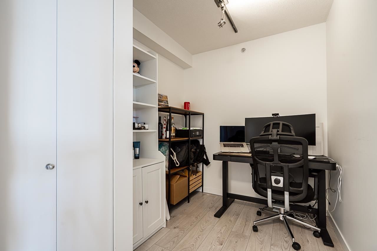 Listing Image 22