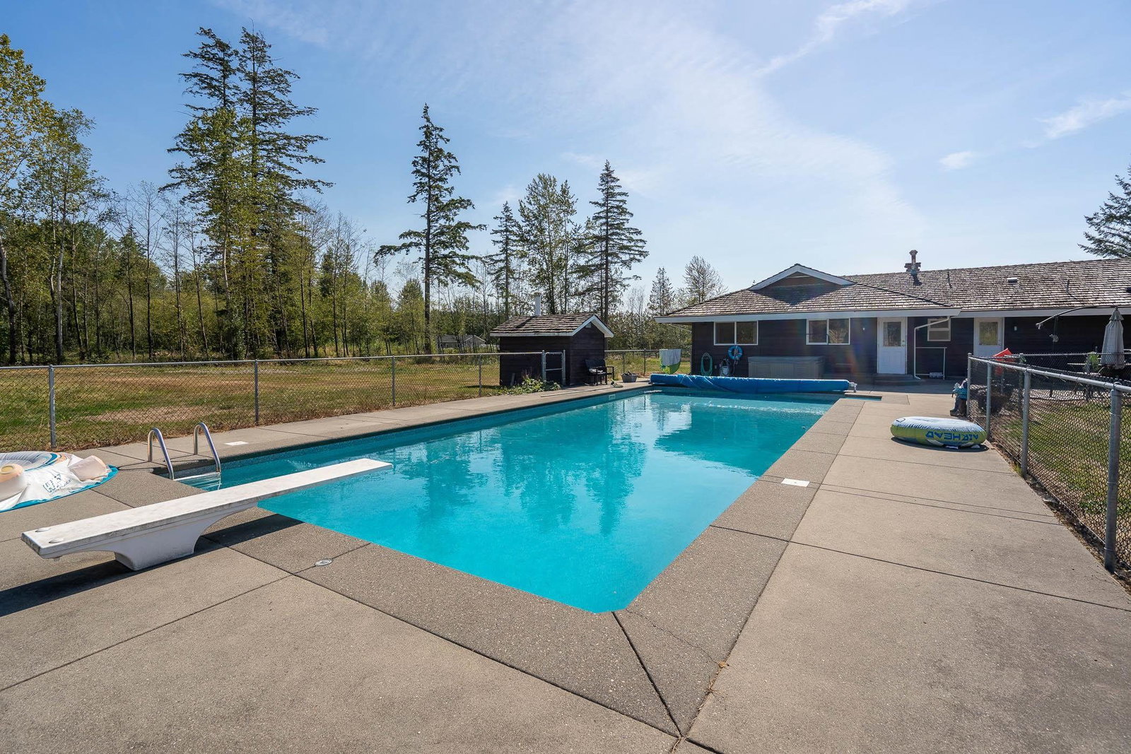 Listing Image 16