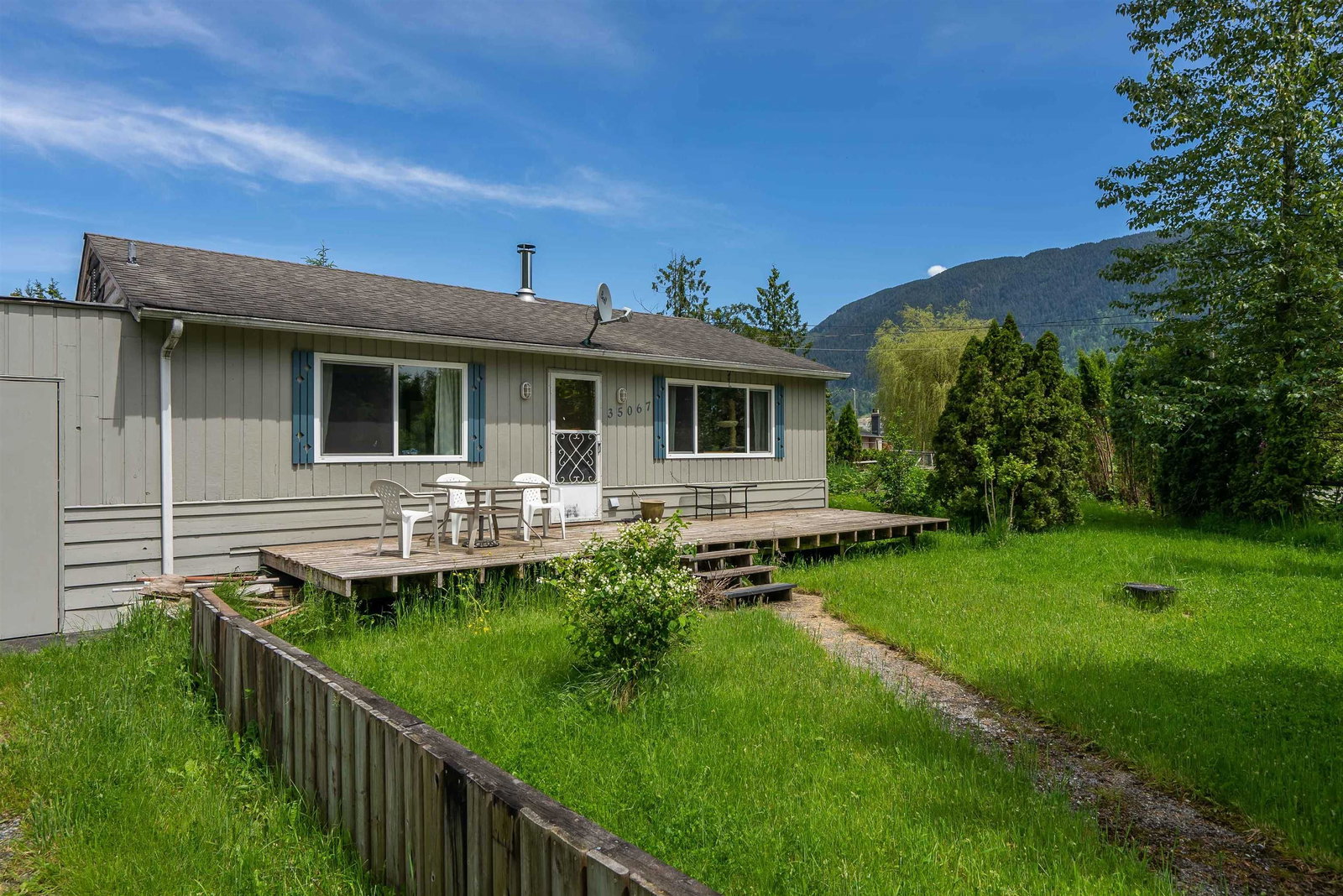 Listing Image 5