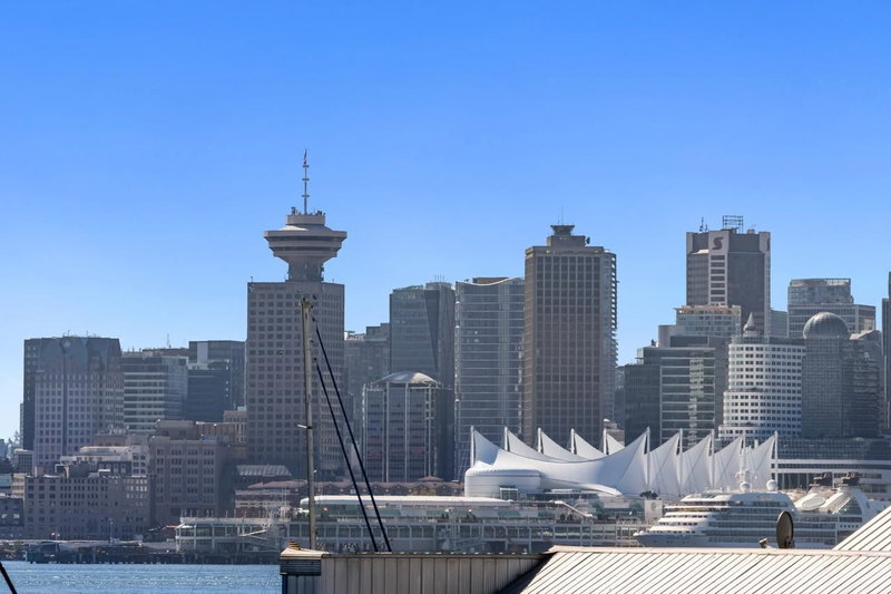 EFH18 - 415 Esplanade Avenue, North Vancouver, V7M 1A6 | Image 3