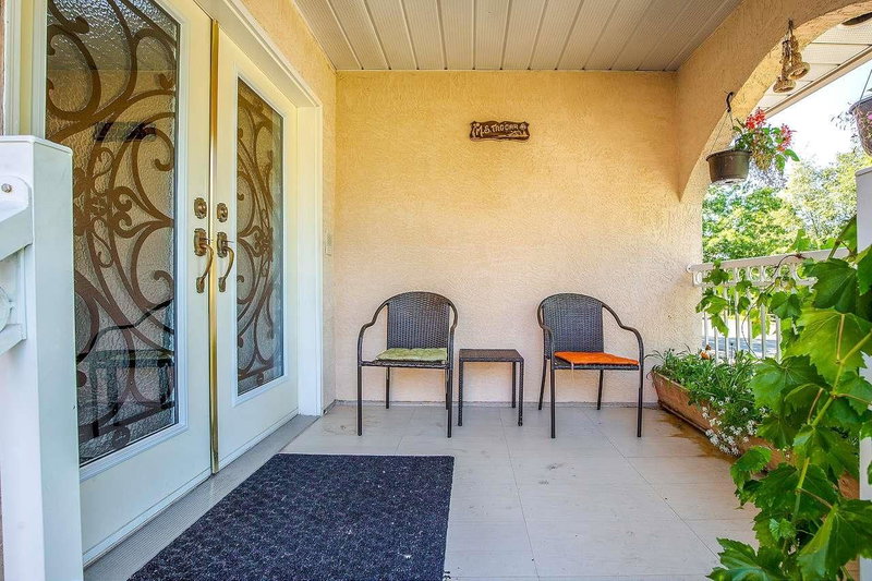 12224 68 Avenue, Surrey, V3W 0Z4 | Image 3