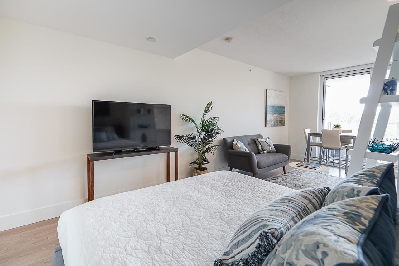 Listing Image 15