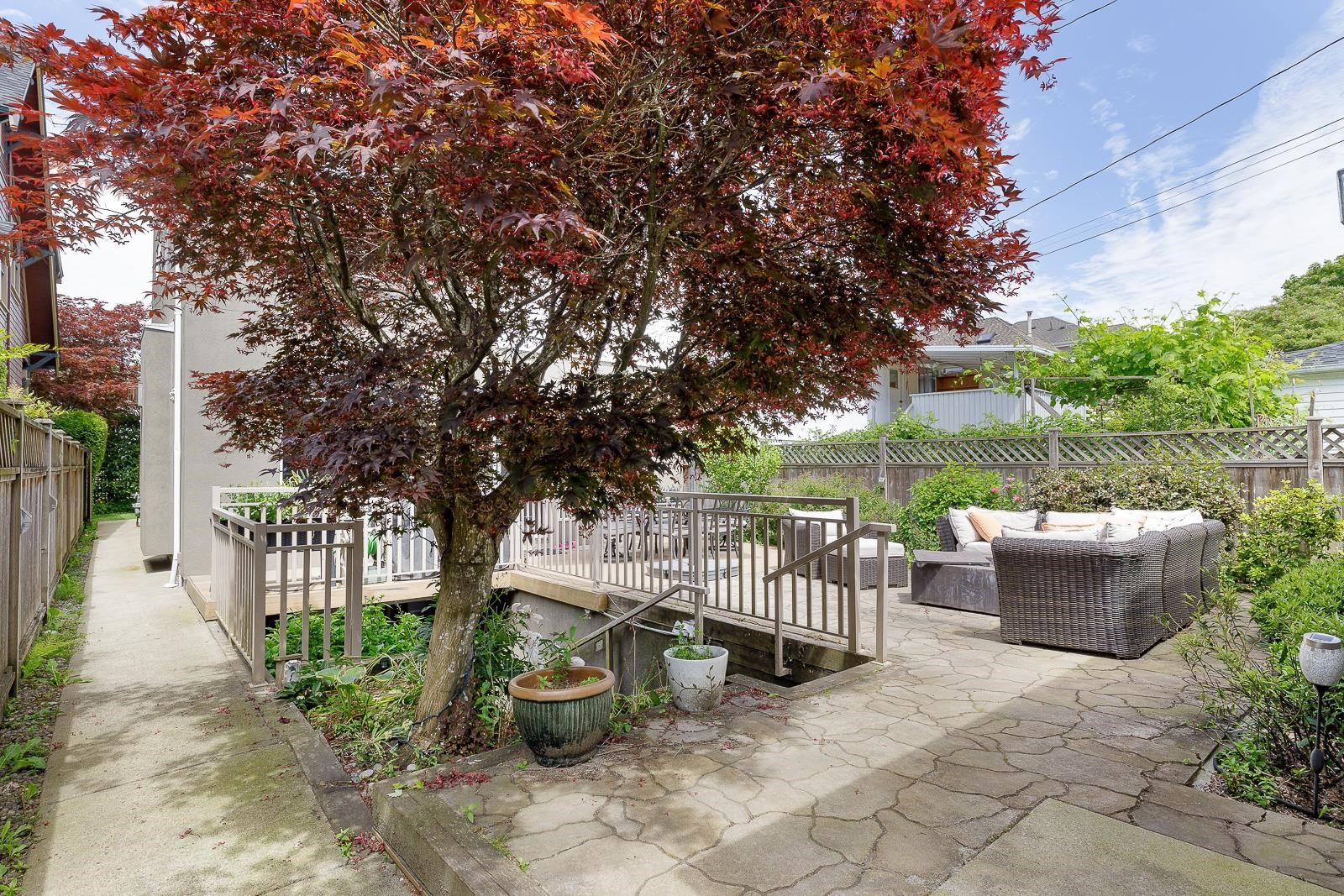 Listing Image 9