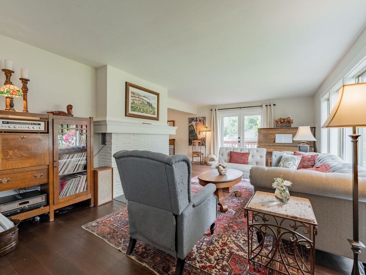 Listing Image 9